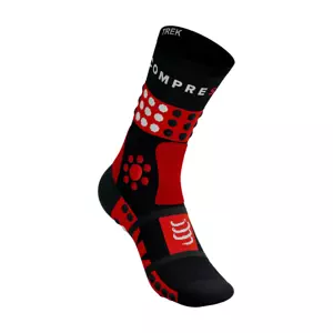 COMPRESSPORT Cyklistické ponožky klasické - TREKKING - čierna/červená 35-38